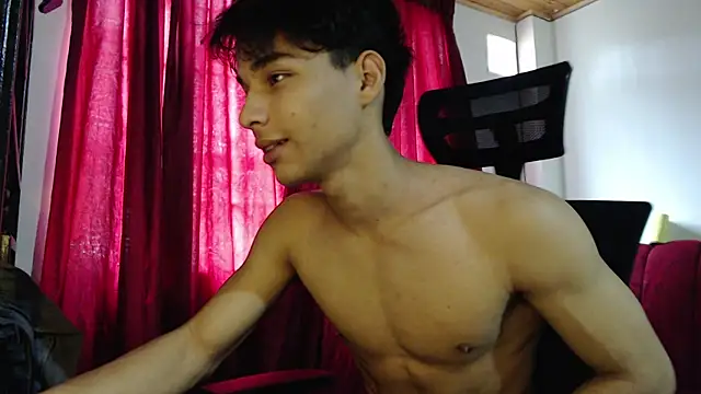 Snapshot of Marck-Pro chatting on 05-21-26, 04:25 Marck-Pro online show from 05-21-26, 04:25