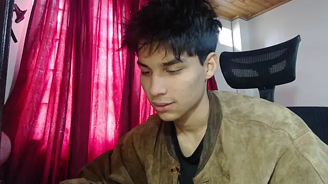 Snapshot of Marck-Pro chatting on 07-12-26, 04:31 Marck-Pro online show from 07-12-26, 04:31