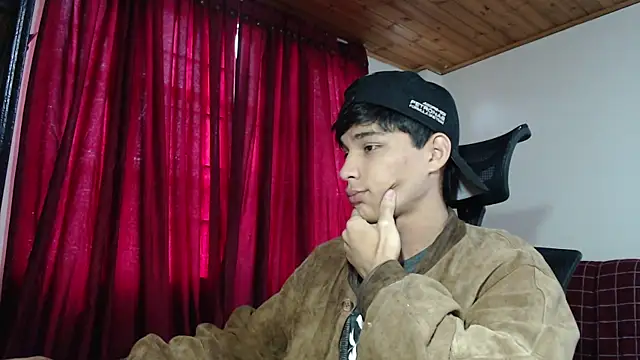 Snapshot of Marck-Pro chatting on 07-18-26, 12:20 Marck-Pro online show from 07-18-26, 12:20