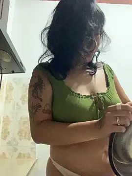 NefertitiXO online show from 04-10-26, 11:15