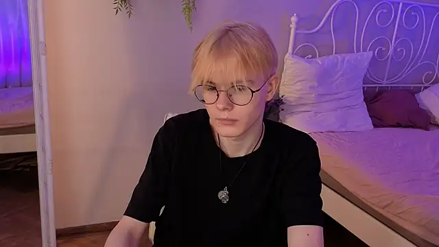 Liam Blair online show from 04-12-26, 05:23