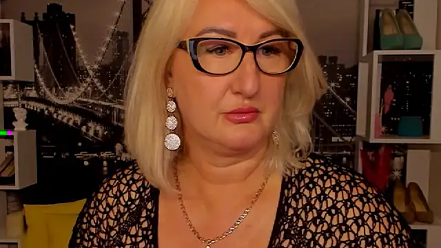 DianaFrances online show from 05-31-26, 06:09