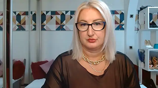 Snapshot of DianaFrances chatting on 07-17-26, 08:35 DianaFrances online show from 07-17-26, 08:35