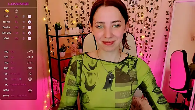 Snapshot of CharliGrace_ chatting on 06-29-26, 02:18 CharliGrace online show from 06-29-26, 02:18