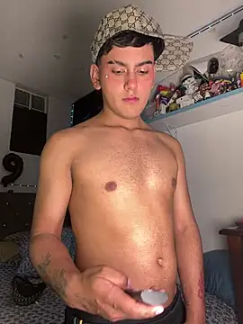 Noah  hot18 online show from 04-18-26, 10:21