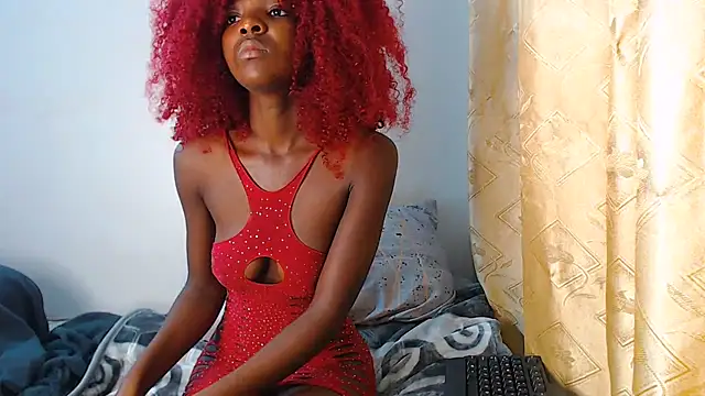 PetiteEbonyBabe  online show from 06-26-26, 04:50