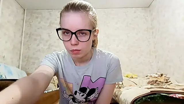 Snapshot of HornyNightTeacher chatting on 04-20-26, 06:20 HornyNightTeacher online show from 04-20-26, 06:20