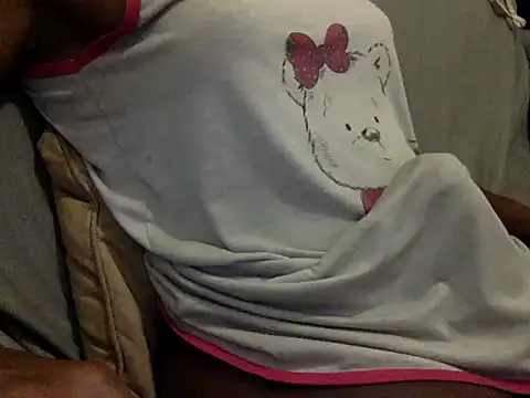 Snapshot of RayanneCampbell-25cm chatting on 04-30-26, 10:03 RayanneCampbell-25cm online show from 04-30-26, 10:03