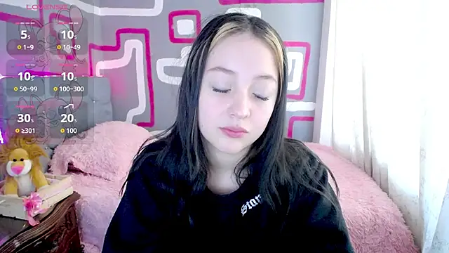 Snapshot of vero_doll12 chatting on 04-20-26, 02:20 vero doll12 online show from 04-20-26, 02:20