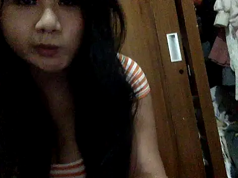 vixenrae online show from 04-12-26, 02:55