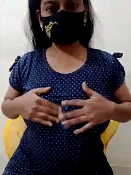 black-woman online show from 04-10-26, 04:12