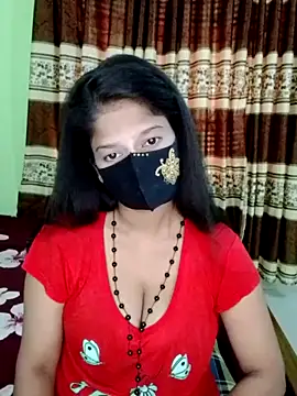 Snapshot of black-woman chatting on 06-21-26, 04:37 black-woman online show from 06-21-26, 04:37