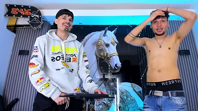 Snapshot of Iam_steven_ chatting on 04-10-26, 03:17 Iam steven online show from 04-10-26, 03:17