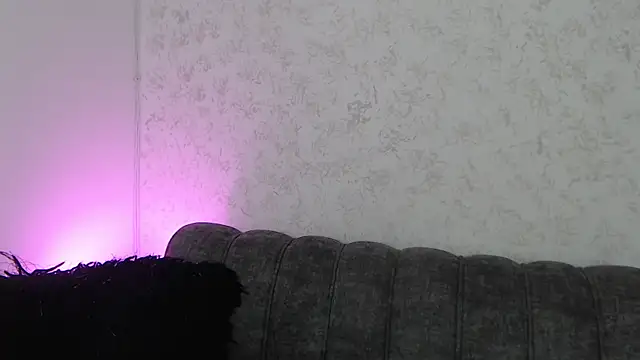 LunaMyers online show from 05-06-26, 05:40