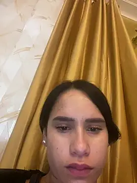 Snapshot of Iriistai1 chatting on 06-07-26, 07:50 Iriistai1 online show from 06-07-26, 07:50