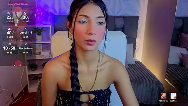 Snapshot of Perlaa_moon_ chatting on 05-27-26, 03:31 Perlaa moon online show from 05-27-26, 03:31