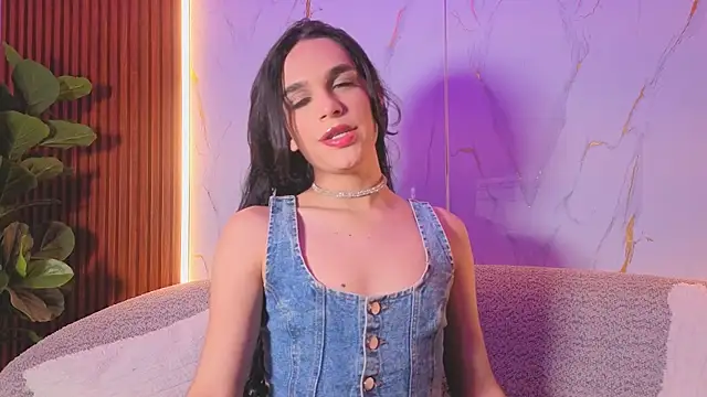 Snapshot of valerysofia_vg chatting on 04-15-26, 07:32 valerysofia vg online show from 04-15-26, 07:32