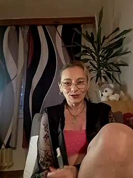 Snapshot of Blond_lady_czech chatting on 04-18-26, 06:23 Blond lady czech online show from 04-18-26, 06:23