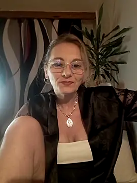 Snapshot of Blond_lady_czech chatting on 04-19-26, 06:32 Blond lady czech online show from 04-19-26, 06:32