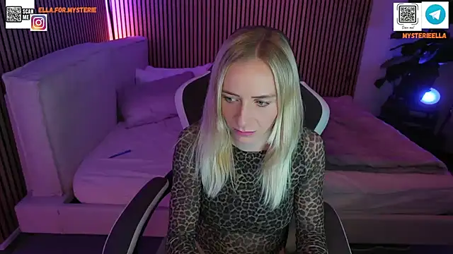 Snapshot of Ella_Mysterie chatting on 05-02-26, 08:36 Ella Mysterie online show from 05-02-26, 08:36