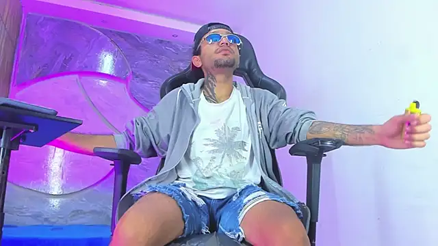 Josh Hot Sex online show from 04-13-26, 12:32