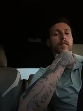 Snapshot of comegetit247 chatting on 04-15-26, 10:33 comegetit247 online show from 04-15-26, 10:33