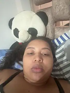 Snapshot of Ninibella chatting on 06-08-26, 02:12 Ninibella online show from 06-08-26, 02:12
