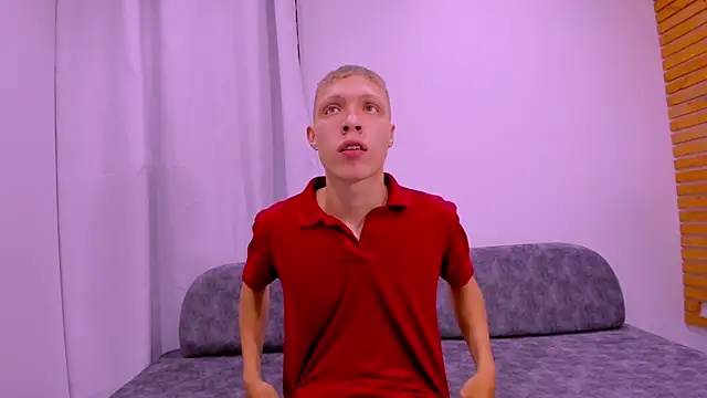 Snapshot of greiberland chatting on 04-14-26, 10:16 greiberland online show from 04-14-26, 10:16