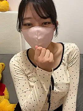 Snapshot of aoi_816 chatting on 05-06-26, 07:35 aoi 816 online show from 05-06-26, 07:35