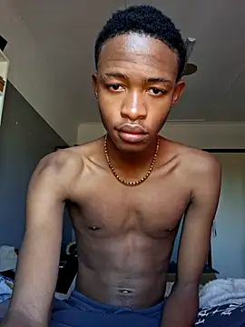 youngAndReckles online show from 08-04-26, 07:33