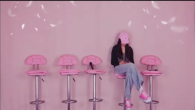 zhibo-05 online show from 04-21-26, 01:17