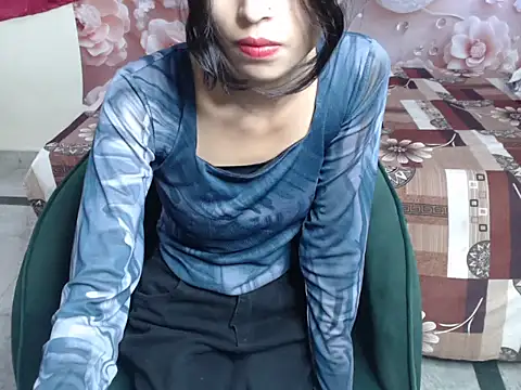 Snapshot of Ada-19 chatting on 04-18-26, 05:00 Ada-19 online show from 04-18-26, 05:00