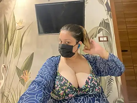 kavyasingh36 online show from 05-16-26, 12:51