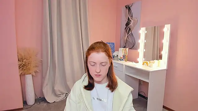 Snapshot of MuiLeath chatting on 04-12-26, 10:31 MuiLeath online show from 04-12-26, 10:31