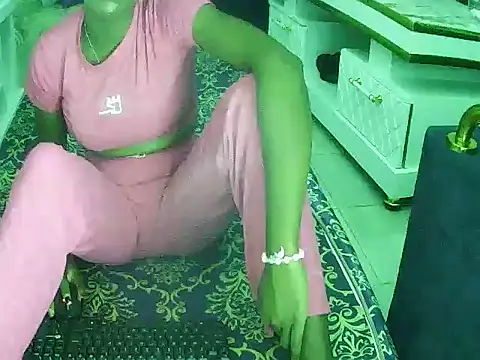 Snapshot of Thandolwethu08 chatting on 04-11-26, 05:06 Thandolwethu08 online show from 04-11-26, 05:06