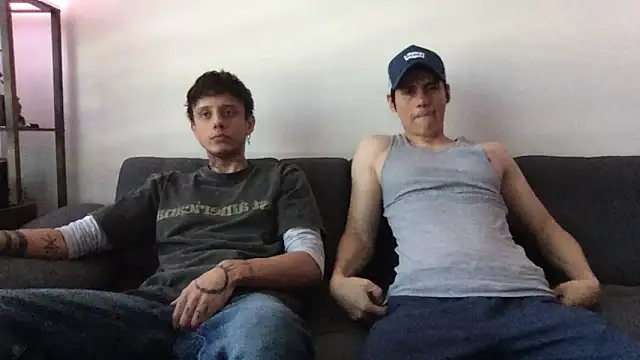 Snapshot of Chrixtopherobin chatting on 04-30-26, 04:02 Chrixtopherobin online show from 04-30-26, 04:02
