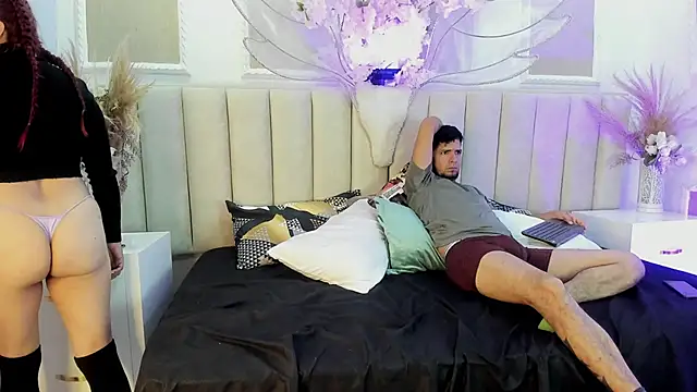 wild loverss online show from 04-15-26, 09:37