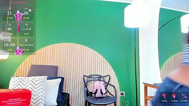 Snapshot of sophiahart chatting on 05-12-26, 12:13 sophiahart online show from 05-12-26, 12:13