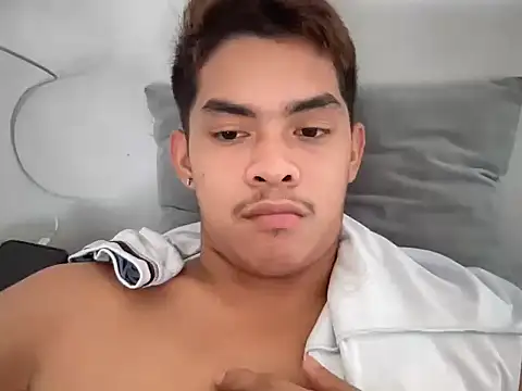 yourhotasian jhonpol16 online show from 06-21-26, 12:46