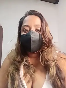 Snapshot of Suger_Lips_99 chatting on 06-18-26, 03:16 Suger Lips 99 online show from 06-18-26, 03:16