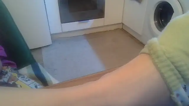 Olivia 2000 online show from 04-11-26, 09:30