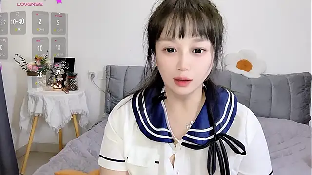 Niveas  online show from 04-14-26, 02:50