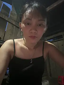 Snapshot of Kim_Kelly chatting on 05-17-26, 11:50 Kim Kelly online show from 05-17-26, 11:50