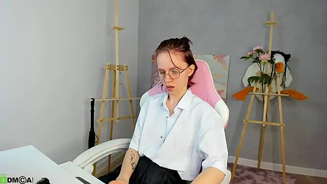 Snapshot of Milena_Milyan chatting on 05-30-26, 01:25 Milena Milyan online show from 05-30-26, 01:25