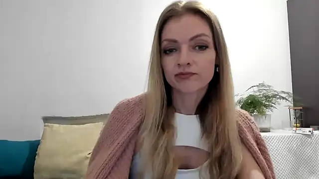 Snapshot of Severina7 chatting on 06-15-26, 06:32 Severina7 online show from 06-15-26, 06:32