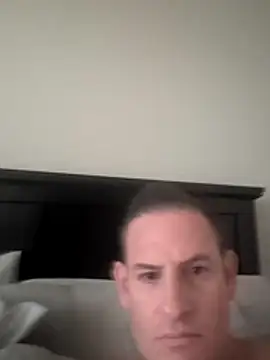 Snapshot of ParTyBoi80 chatting on 06-10-26, 12:22 ParTyBoi80 online show from 06-10-26, 12:22