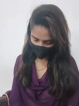 sexy bhabhii online show from 07-04-26, 09:15