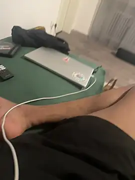 ankitmishra22 online show from 04-12-26, 11:54