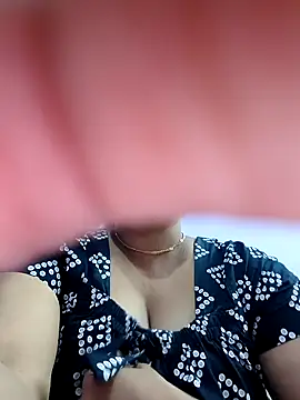 Snapshot of Reshma0786 chatting on 04-13-26, 06:08 Reshma0786 online show from 04-13-26, 06:08