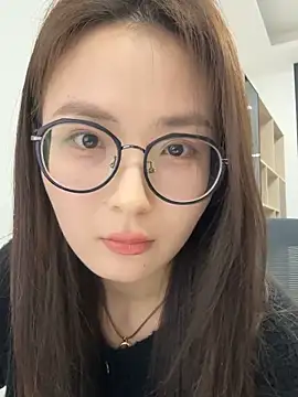 Snapshot of Taosi11 chatting on 04-15-26, 06:42 Taosi11 online show from 04-15-26, 06:42